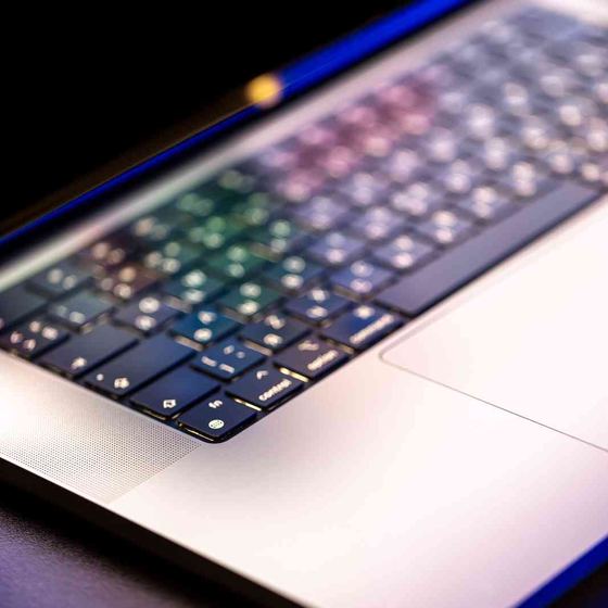 Apple laptop
